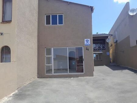 2 Bedroom house to rent in Croftdene, Chatsworth