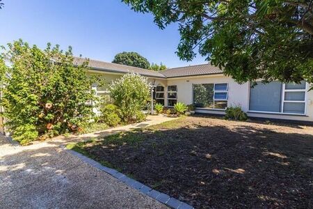 4 Bedroom house to rent in Schoongezicht, Durbanville