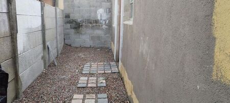 1 Bedroom bachelor to rent in Scottsdene, Kraaifontein