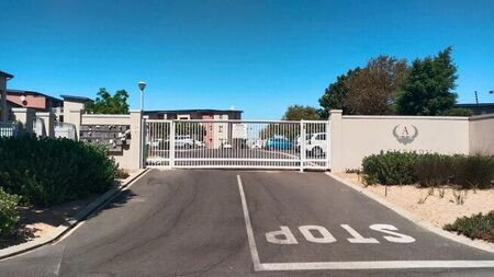 2 Bedroom apartment to rent in Buh Rein Estate, Kraaifontein