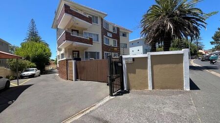 2 Bedroom apartment to rent in Kenilworth, Cape Town