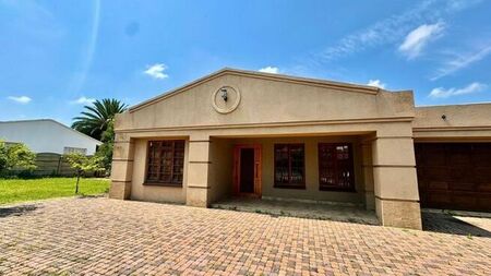 6 Bedroom house to rent in Secunda