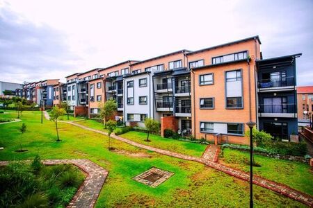 2 Bedroom apartment to rent in Vorna Valley, Midrand
