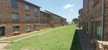 2 Bedroom apartment to rent in Halfway Gardens, Midrand