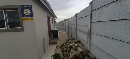 2 Bedroom house to rent in The Conifers, Blue Downs