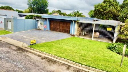 4 Bedroom house to rent in Brackenhurst, Alberton