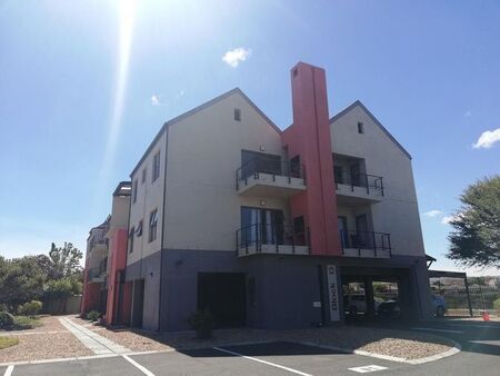3 Bedroom apartment to rent in Royal Ascot, Milnerton