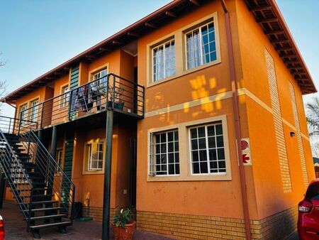 2 Bedroom apartment to rent in Bezuidenhout Valley, Johannesburg