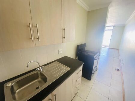 1 Bedroom bachelor apartment to rent in Hillcrest, Pretoria
