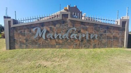 1 Bedroom bachelor apartment to rent in Hartenbos Central