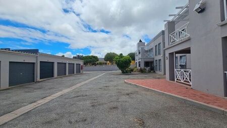 2 Bedroom flat to rent in Myburgh Park, Langebaan