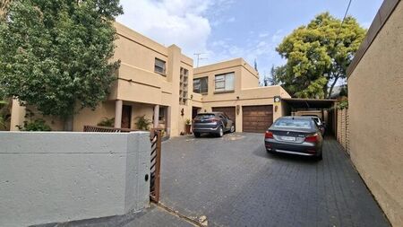 4 Bedroom house to rent in Moreleta Park, Pretoria