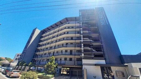 2 Bedroom apartment rented in Rondebosch, Cape Town