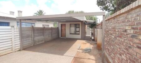 2 Bedroom apartment to rent in Wilkoppies, Klerksdorp