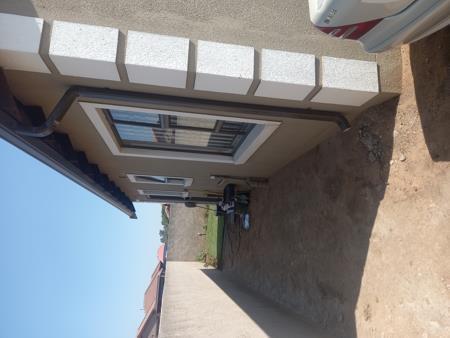 2 Bedroom House in Vanderbijlpark Ce3