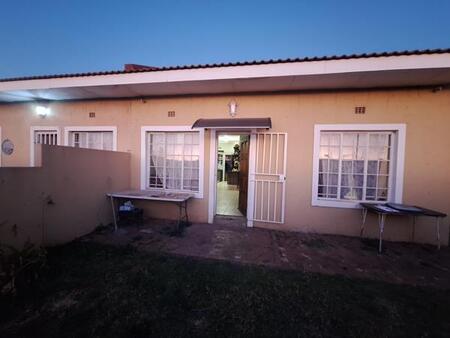 2 Bedroom House in Kookrus