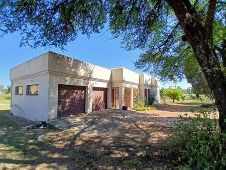 3 Bedroom House in Homestead Apple Orchards