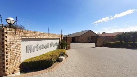 2 Bedroom Townhouse in Riversdale