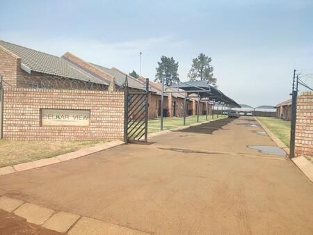 2 Bedroom Townhouse in Riversdale