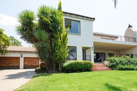 4 Bedroom House in Overkruin