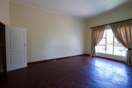 3 Bedroom Townhouse in Jordaan park
