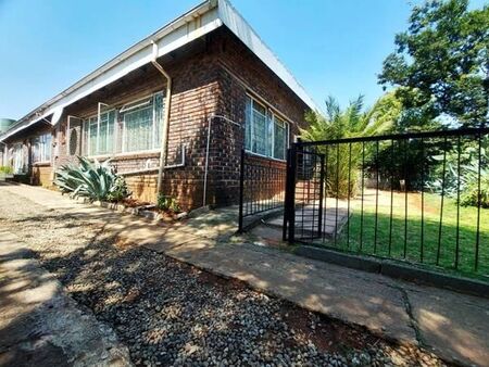 1 Bedroom Apartment in Selection Park