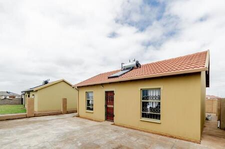 2 Bedroom House in Sharon Park