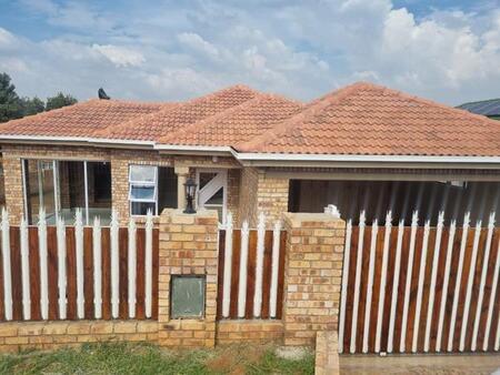3 Bedroom House in Laversburg