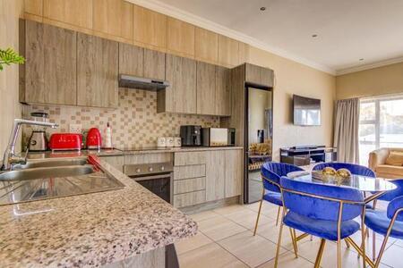 2 Bedroom Apartment in Pomona