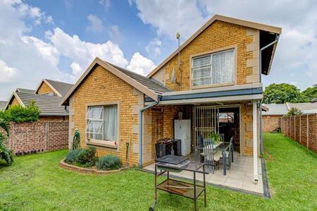 3 Bedroom House in Birchleigh