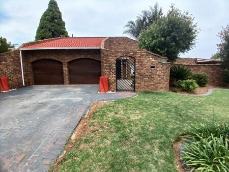 4 Bedroom House in Birchleigh