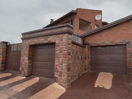 4 Bedroom House in Tembisa