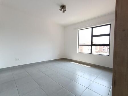 2 Bedroom Apartment in Glen Marais