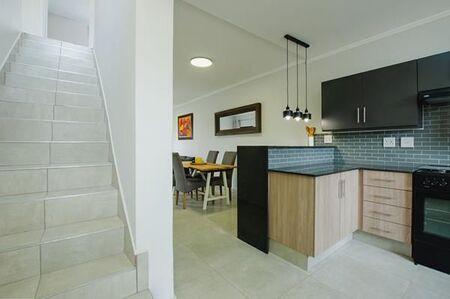 3 Bedroom Duplex in Glen Erasmia