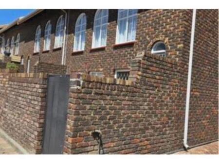 2 Bedroom Duplex in Norkem Park