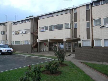 2 Bedroom Townhouse in Bonaero Park