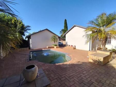 3 Bedroom House in Glen Marais