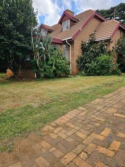 3 Bedroom House in Glen Marais