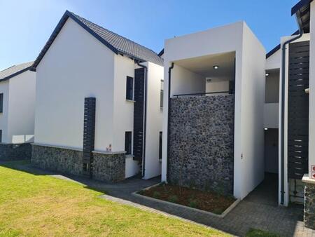 2 Bedroom Townhouse in Glen Marais