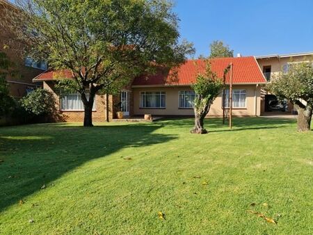 3 Bedroom House in Edleen