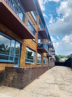 1 Bedroom Apartment in Primrose