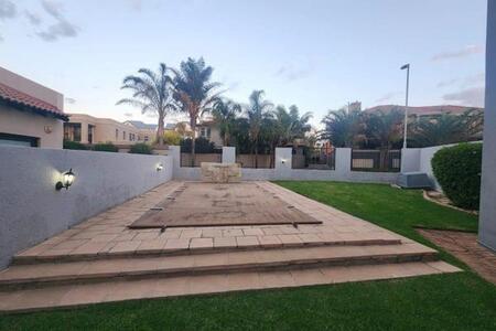 4 Bedroom House in Bushwillow Park Estate