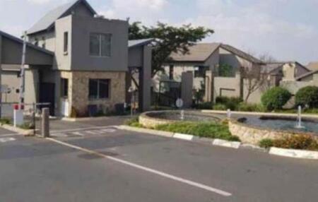 2 Bedroom Apartment in Greenstone Hill