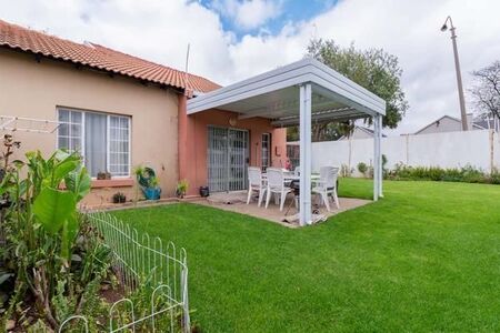 3 Bedroom Apartment in Illiondale