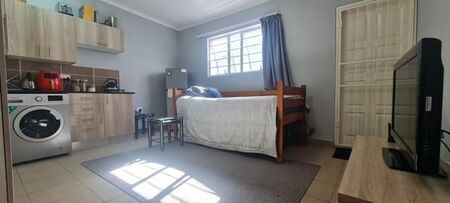 Studio apartment in Edendale