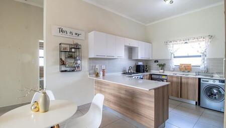 2 Bedroom Apartment in Founders Hill