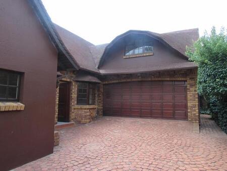 4 Bedroom Cluster in Bartlett