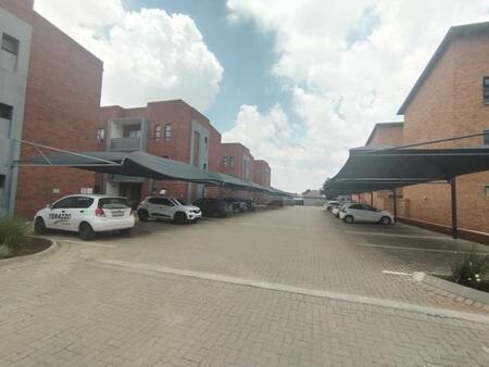 2 Bedroom Apartment in Ravenswood