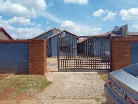 3 Bedroom House in Vosloorus