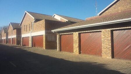 2 Bedroom Apartment in Westwood